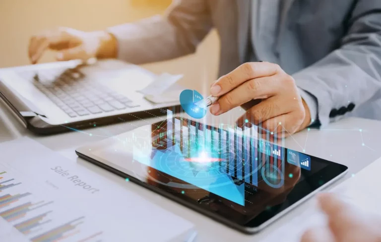 الإستراتيجيات و الخدمات الإستشارية